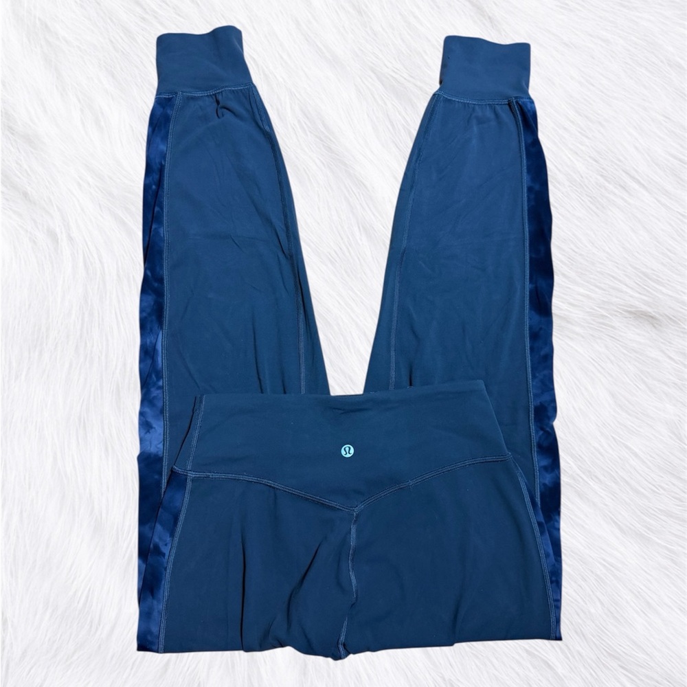 Lululemon align joggers high rise diamond dye stripe tiger size 6